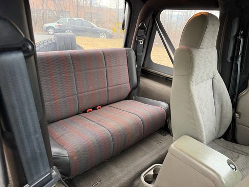 Used 2004 Jeep Wrangler Sport w/ 30" Tire & Wheel Group image 10