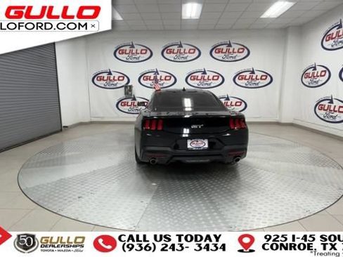 Used 2025 Ford Mustang GT RWD image 7