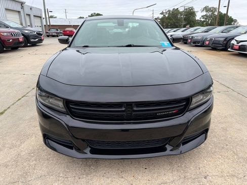 Used 2021 Dodge Charger SXT w/ Leather Interior Group RWD image 3