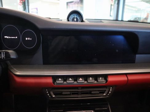Used 2020 Porsche 911 Carrera S image 40