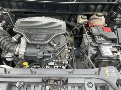 Used 2018 Cadillac XT5 Premium Luxury image 25