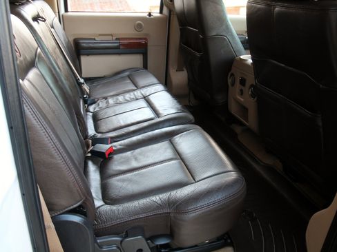 Used 2016 Ford F250 King Ranch w/ FX4 Off-Road Package image 43