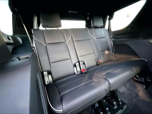 Used 2024 Cadillac Escalade Premium Luxury w/ Performance Package image 35