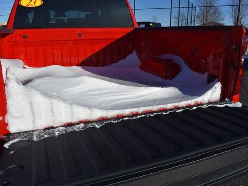 Used 2023 Chevrolet Silverado 1500 LT AWD/4WD image 19