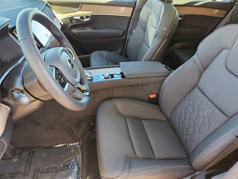 New 2026 Volvo XC90 B5 Core w/ Protection Package image 5