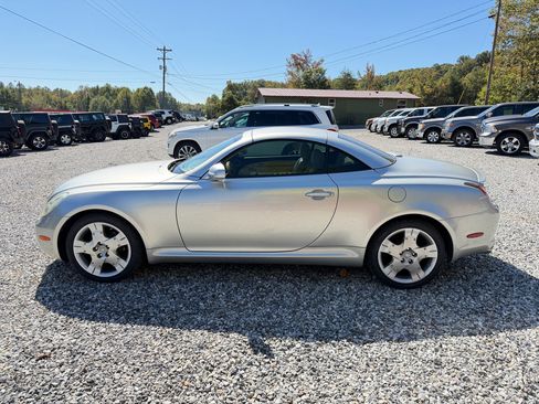 Used 2005 Lexus SC 430 Convertible image 3