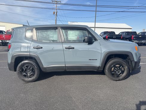 Used 2018 Jeep Renegade Sport w/ Power & Air Group image 2