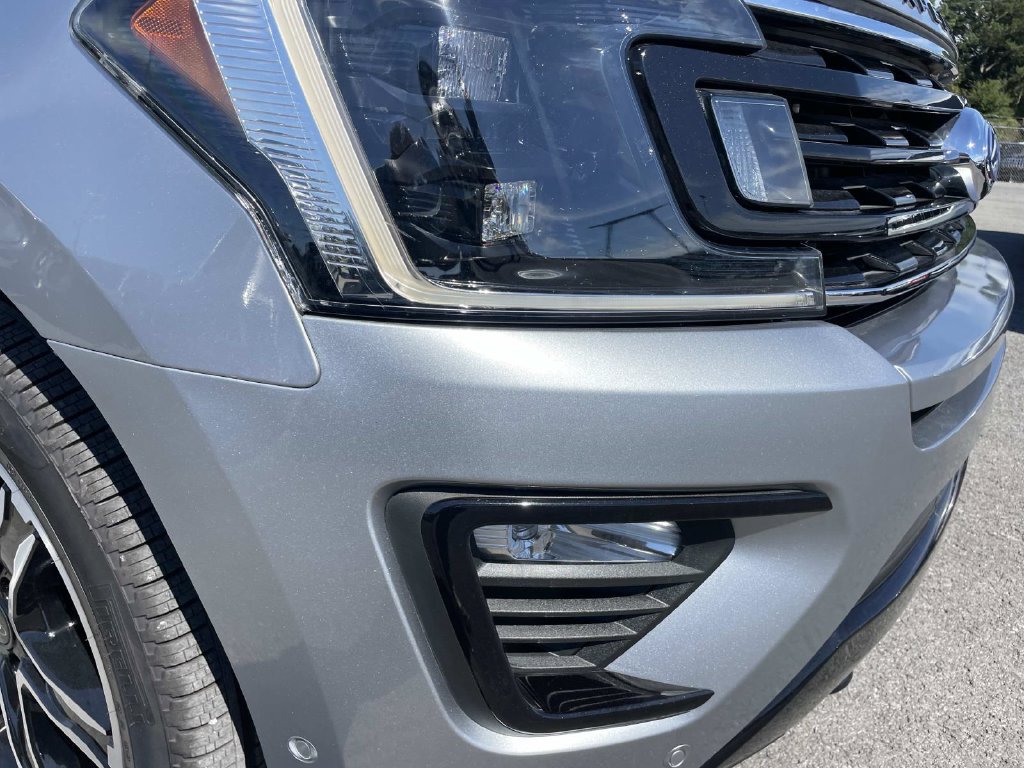 Used 2020 Ford Expedition Limited w/ Equipment Group 303A AWD/4WD image 33