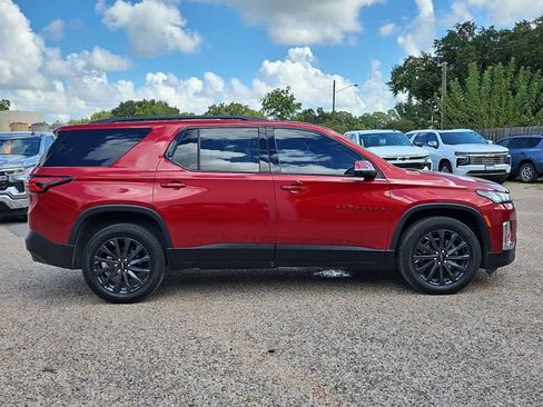 Used 2024 Chevrolet Traverse RS FWD image 39