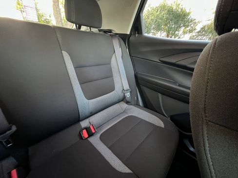 Used 2025 Chevrolet TrailBlazer LT image 35