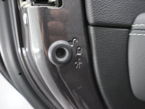 Used 2022 Jeep Wrangler Unlimited Sahara w/ LED Lighting Group AWD/4WD image 34