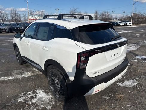 New 2026 Nissan Kicks SR w/ Cold Weather Package image 8