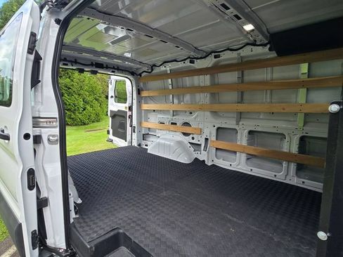Used 2025 Ford Transit 250 Low Roof w/ Exterior Upgrade Package RWD image 5