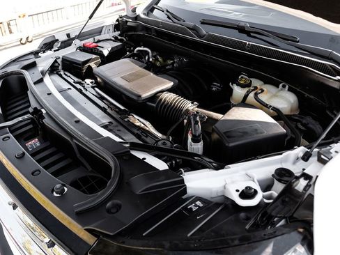 Used 2022 Chevrolet Suburban Premier image 53