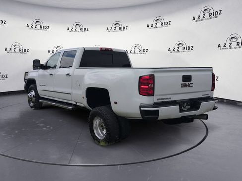 Used 2019 GMC Sierra 3500 Denali w/ Duramax Plus Package AWD/4WD image 4