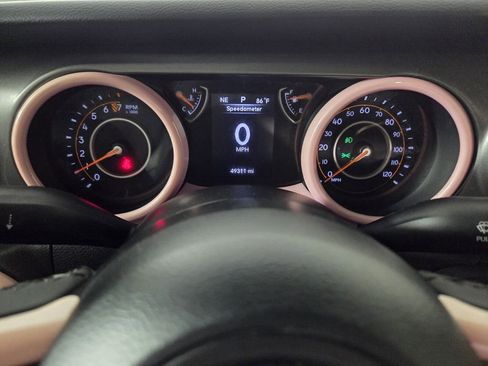 Used 2023 Jeep Gladiator Sport AWD/4WD image 15