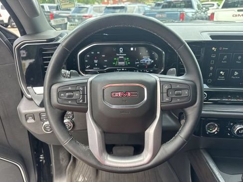 Used 2023 GMC Sierra 1500 SLT w/ SLT Premium Package AWD/4WD image 11