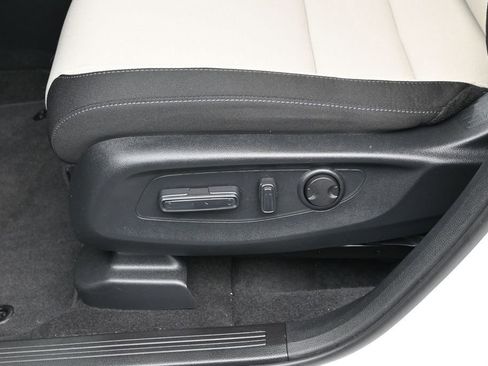 Used 2024 Honda CR-V EX image 21