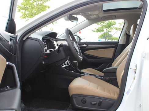 Used 2021 Volkswagen Jetta SEL FWD image 12
