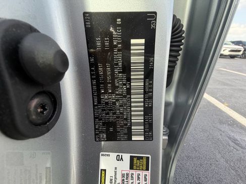 Used 2024 Toyota Corolla Cross L FWD image 16