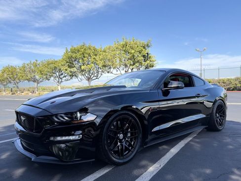 Used 2021 Ford Mustang GT Premium w/ Equipment Group 401A RWD image 32
