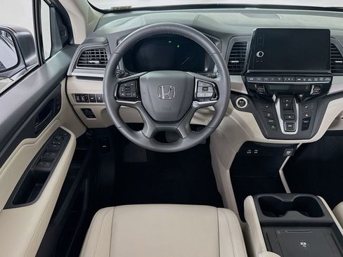 Certified 2026 Honda Odyssey EX-L image 19