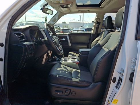 Used 2019 Toyota 4Runner SR5 Premium AWD/4WD image 13
