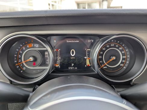 Used 2023 Jeep Wrangler Sahara image 24