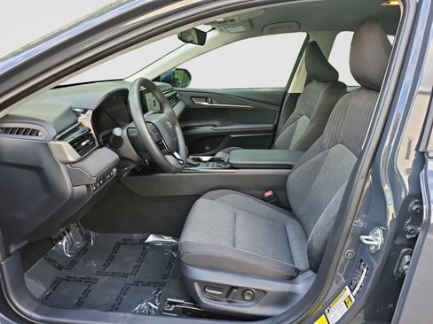 Used 2025 Toyota Camry LE w/ Convenience Package FWD image 22