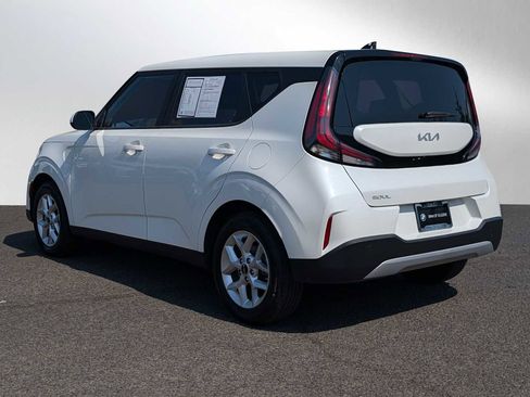 Used 2023 Kia Soul LX w/ Option Group 015 image 5