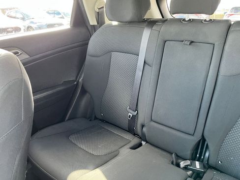 Used 2023 Kia Sportage LX image 38