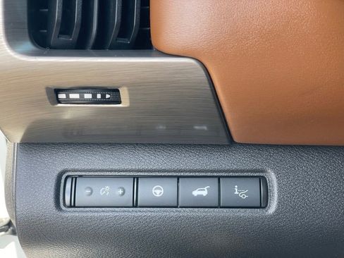 Certified 2024 Nissan Pathfinder Platinum w/ Cargo Package image 15