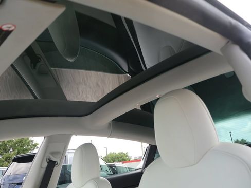 Used 2020 Tesla Model 3 Long Range AWD/4WD image 40