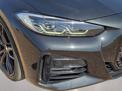 Used 2024 BMW 430i Coupe w/ M Sport Package RWD image 9