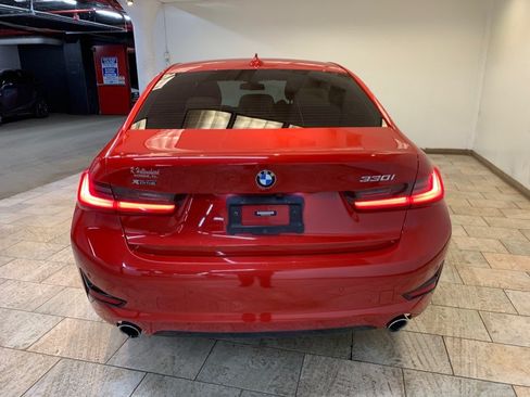 Used 2022 BMW 330i xDrive Sedan w/ Premium Package 2 AWD/4WD image 4