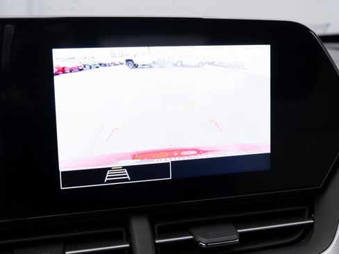 Used 2025 Chevrolet Trax RS image 4