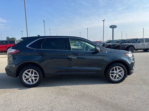 Used 2024 Ford Edge SEL w/ Convenience Package AWD/4WD image 2