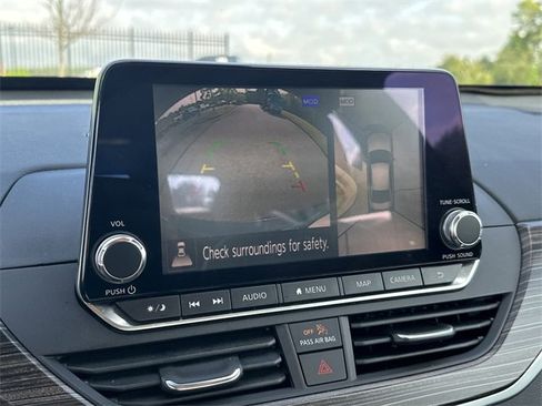 Certified 2019 Nissan Altima 2.5 Platinum image 30