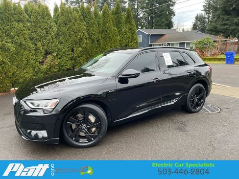 Used 2021 Audi e-tron Premium image 3