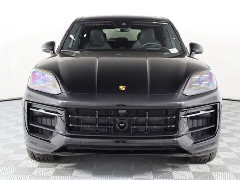 New 2026 Porsche Cayenne GTS image 10