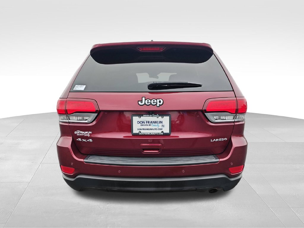 Used 2020 Jeep Grand Cherokee Laredo AWD/4WD image 4