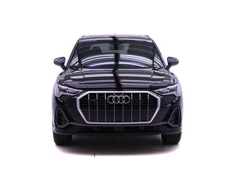 Certified 2025 Audi Q3 2.0T Premium w/ Convenience Package image 2