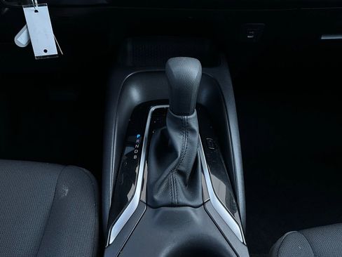 Used 2025 Toyota Corolla LE image 22