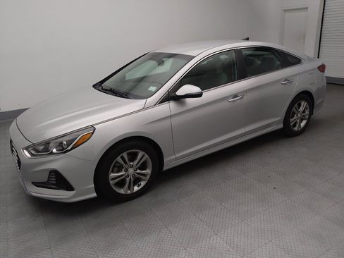 Used 2018 Hyundai Sonata SEL FWD image 2
