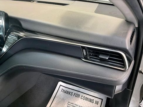 Used 2022 Toyota Camry SE FWD image 28