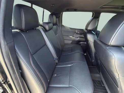 Used 2019 Toyota Tacoma TRD Pro AWD/4WD image 13