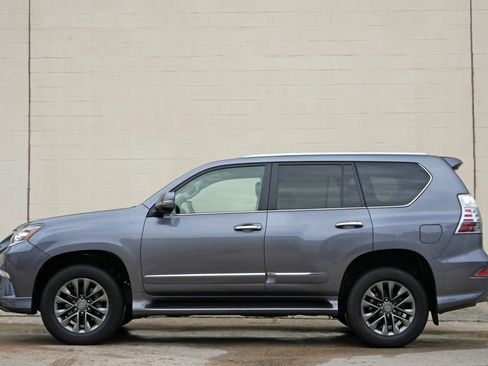 Used 2015 Lexus GX 460 Luxury AWD/4WD image 7