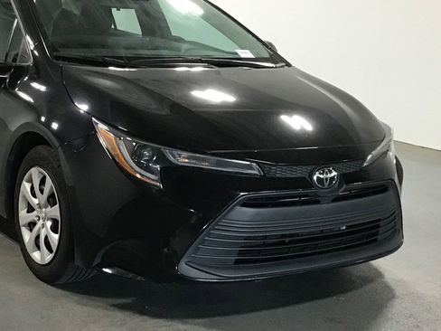 Used 2024 Toyota Corolla LE FWD image 4