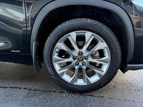 Used 2021 Toyota Highlander Limited image 5