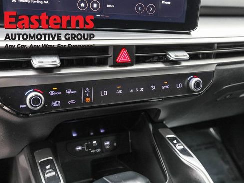 Used 2024 Kia Sorento S image 20